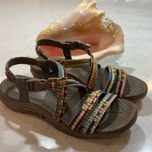 Skechers Women's Multi Colored Woven Strappy Slingback Sandal size 7